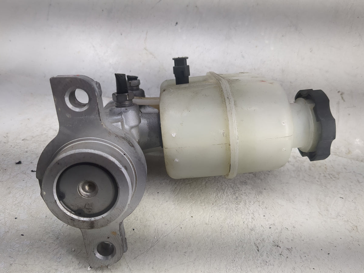 2021 Ford Bronco Brake Master Cylinder - Oemusedautoparts1.com