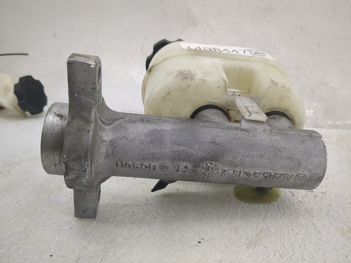 2021 Ford Bronco Brake Master Cylinder - Oemusedautoparts1.com