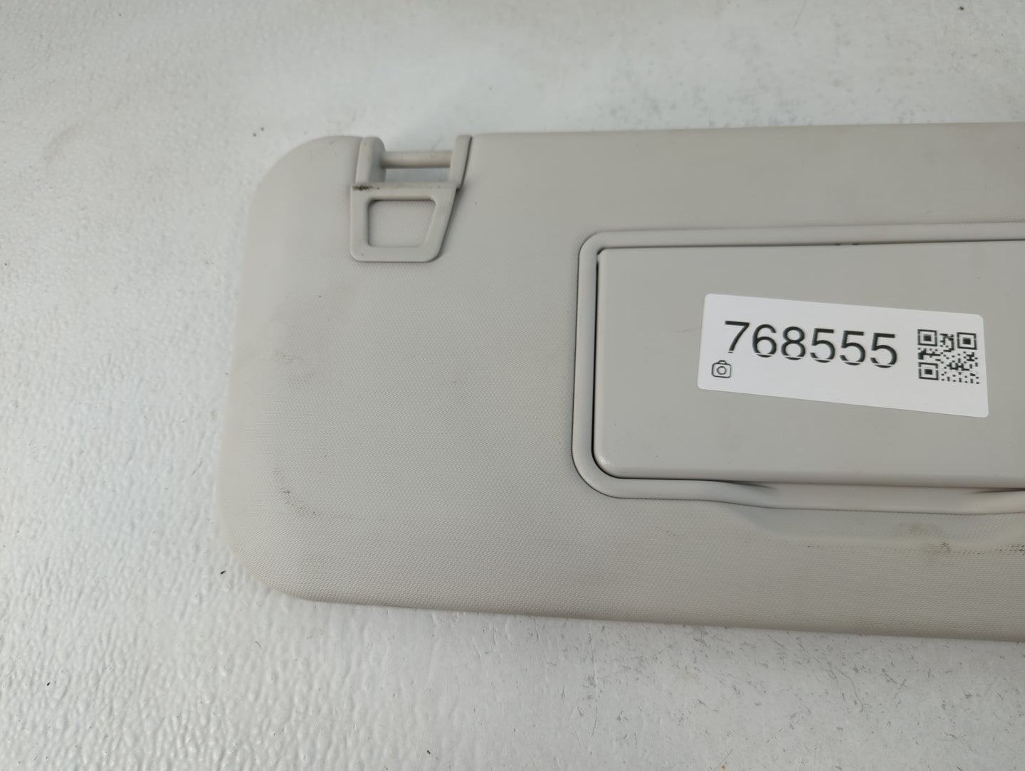 2021 Ford Bronco Sun Visor Shade Replacement Passenger Right Mirror Fits OEM Used Auto Parts - Oemusedautoparts1.com