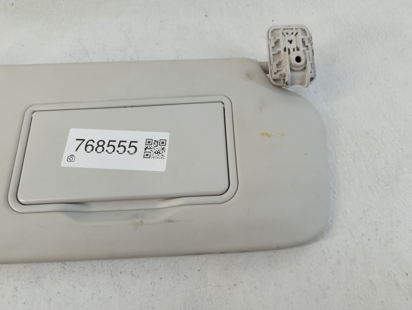 2021 Ford Bronco Sun Visor Shade Replacement Passenger Right Mirror Fits OEM Used Auto Parts - Oemusedautoparts1.com