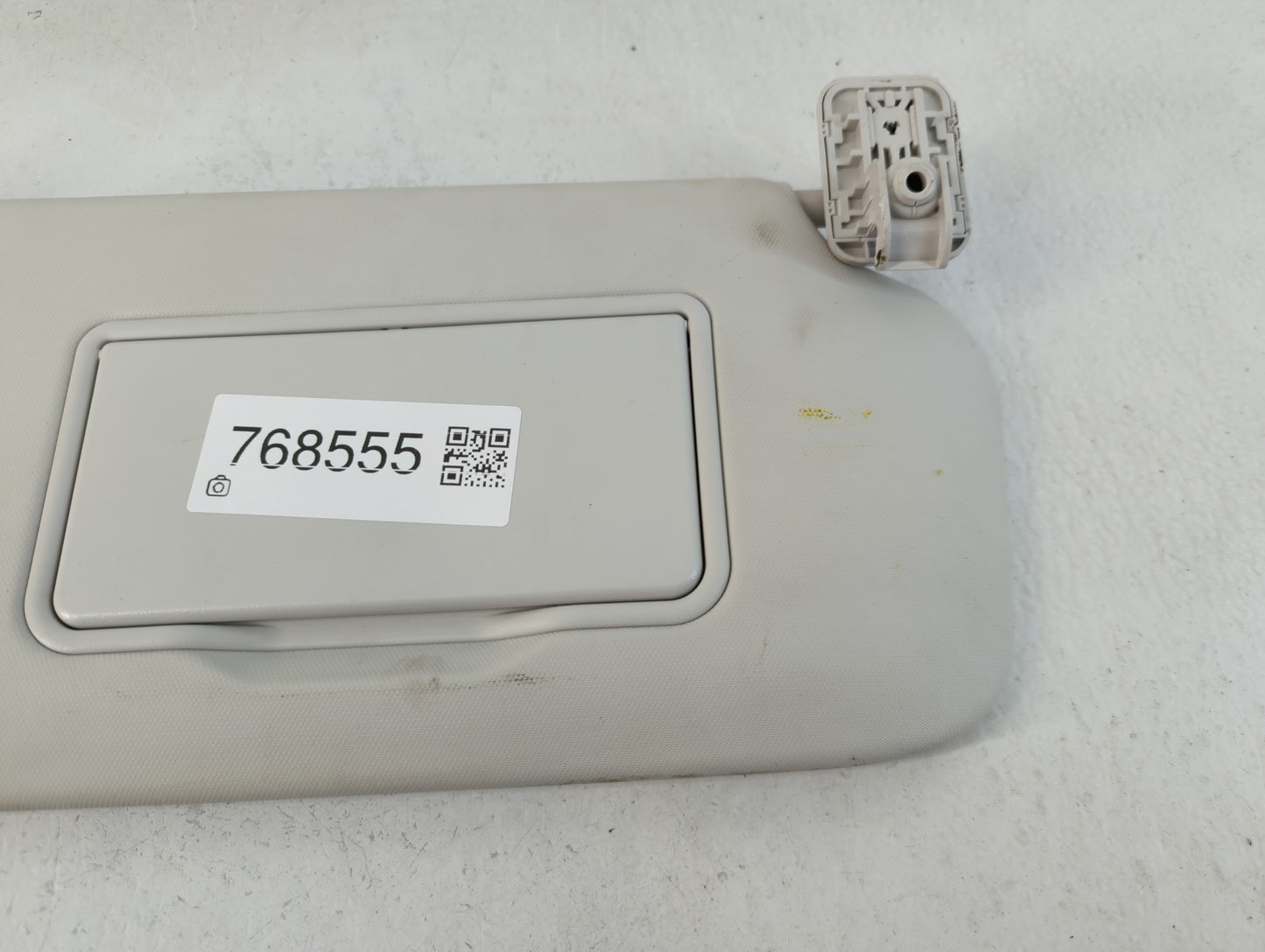 2021 Ford Bronco Sun Visor Shade Replacement Passenger Right Mirror Fits OEM Used Auto Parts - Oemusedautoparts1.com