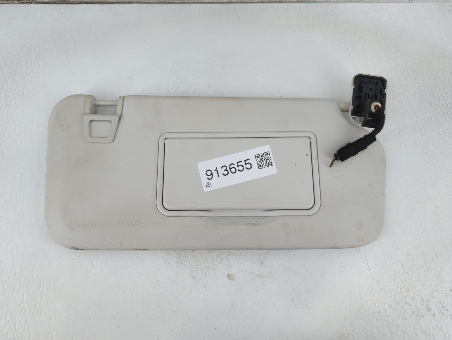 2021-2022 Ford Bronco Sun Visor Shade Replacement Passenger Right Mirror Fits Fits 2021 2022 OEM Used Auto Parts - Oemusedau