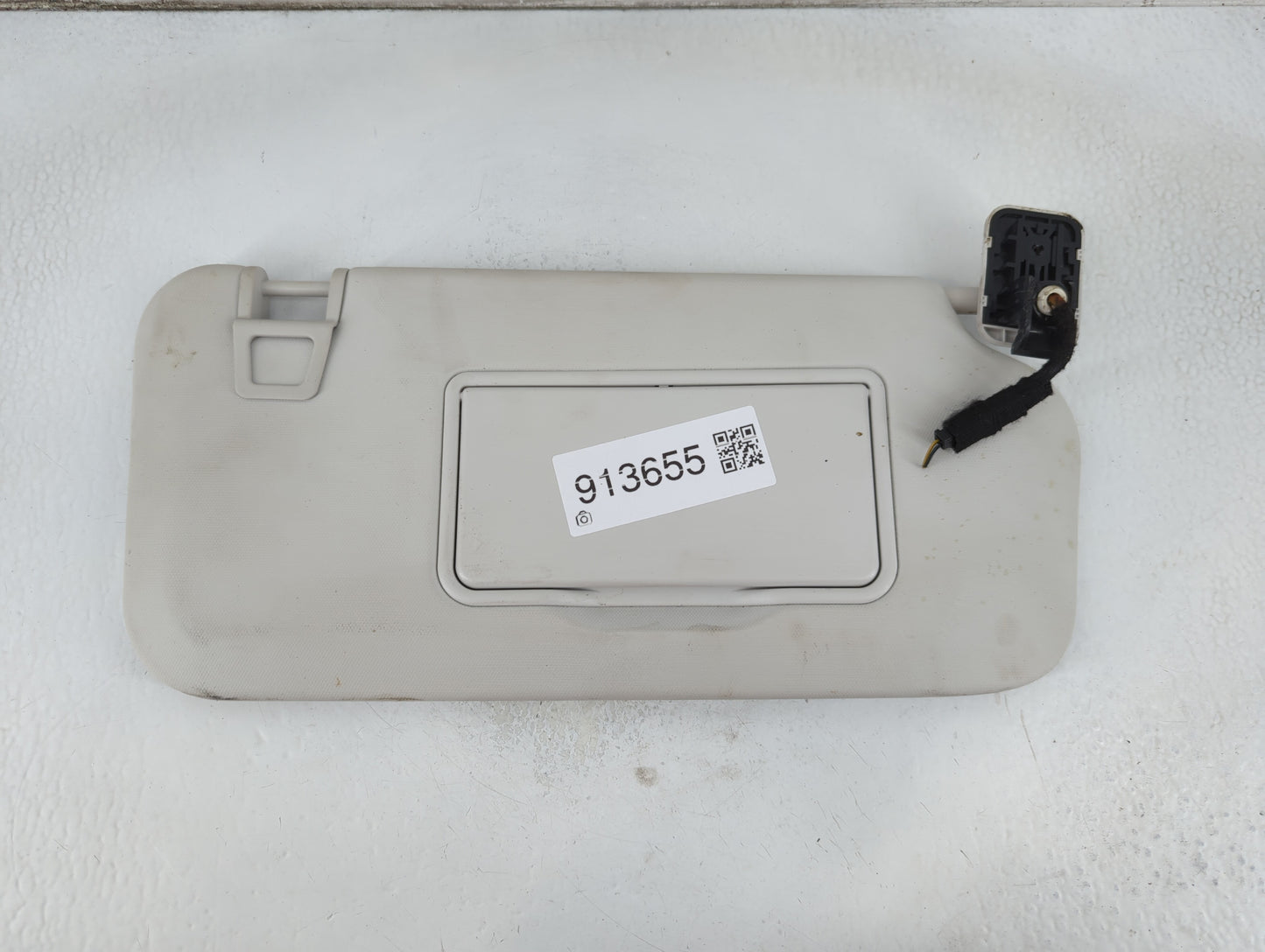 2021-2022 Ford Bronco Sun Visor Shade Replacement Passenger Right Mirror Fits Fits 2021 2022 OEM Used Auto Parts - Oemusedau