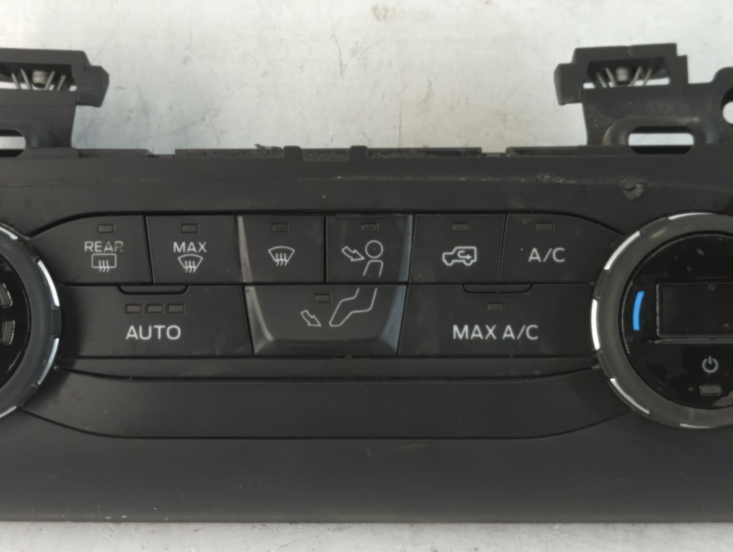 2021 Ford Bronco Climate Control Module Temperature AC/Heater Replacement P/N:12931121 M1PT-18C612-JD Fits OEM Used Auto Par