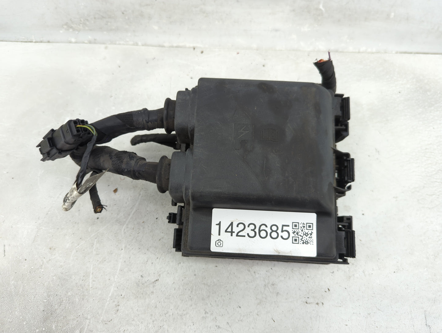 2021-2022 Ford Bronco Sport Fusebox Fuse Box Panel Relay Module P/N:JX6T-14A003-AB Fits Fits 2021 2022 OEM Used Auto Parts -