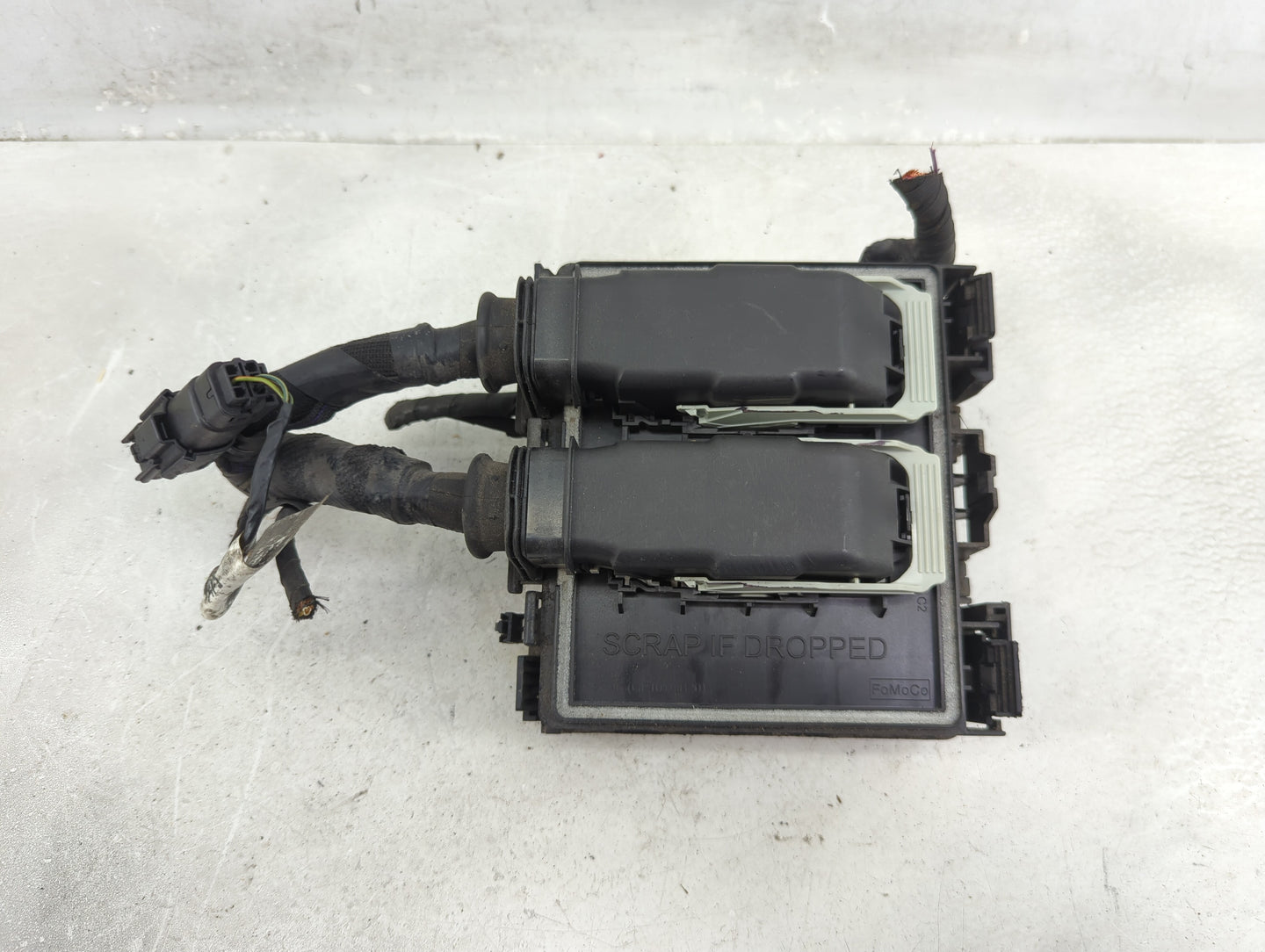 2021-2022 Ford Bronco Sport Fusebox Fuse Box Panel Relay Module P/N:JX6T-14A003-AB Fits Fits 2021 2022 OEM Used Auto Parts -
