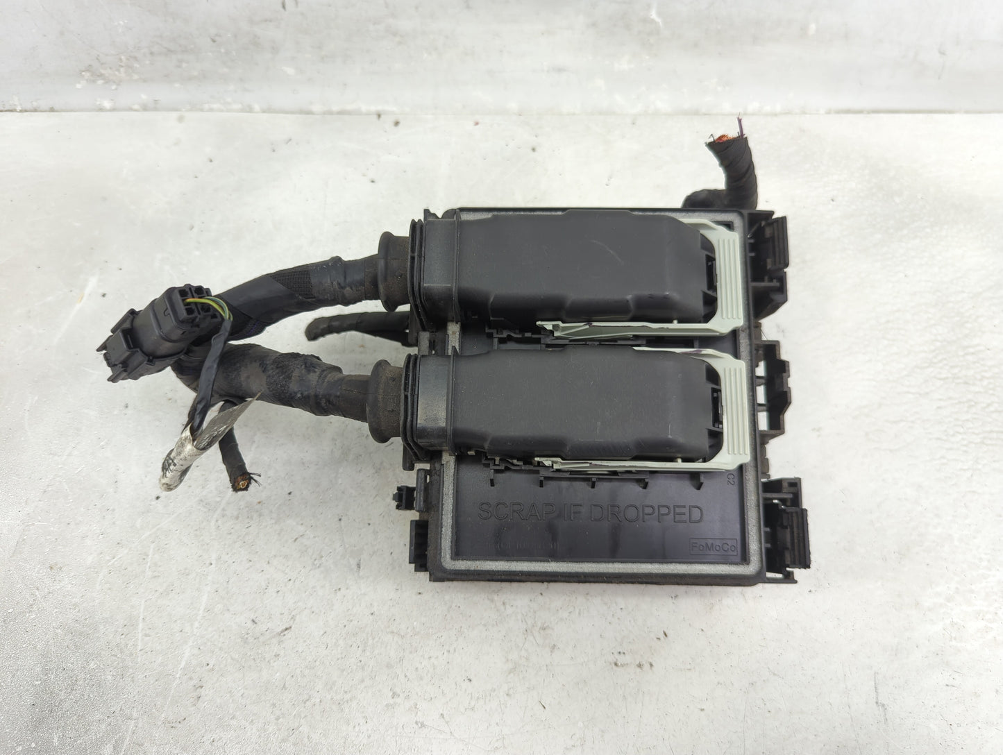 2021-2022 Ford Bronco Sport Fusebox Fuse Box Panel Relay Module P/N:JX6T-14A003-AB Fits Fits 2021 2022 OEM Used Auto Parts -