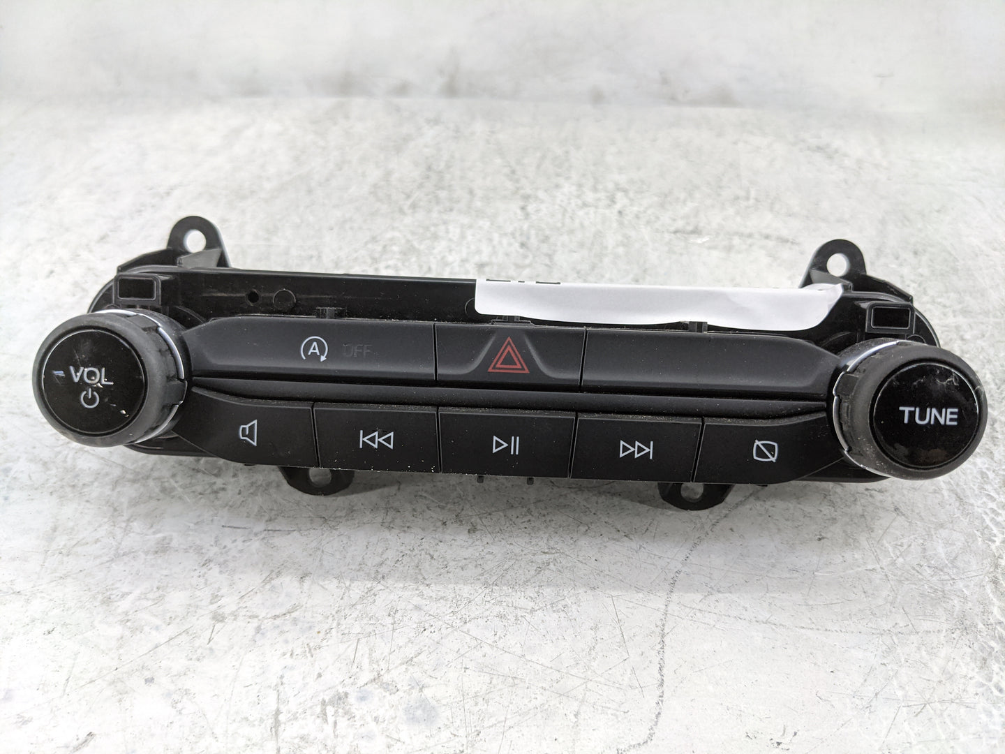 2021-2022 Ford Bronco Sport Radio Control Panel 1478401 - Oemusedautoparts1.com