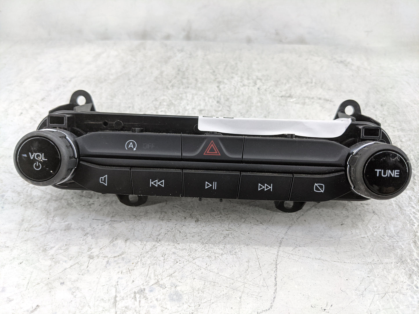 2021-2022 Ford Bronco Sport Radio Control Panel 1478401 - Oemusedautoparts1.com