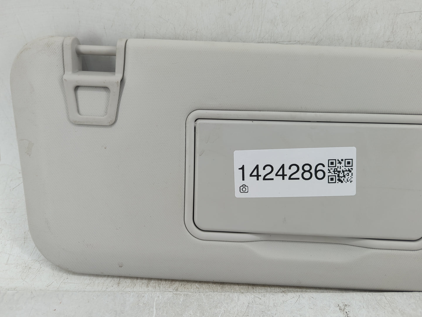 2021-2022 Ford Bronco Sport Sun Visor Shade Replacement Passenger Right Mirror Fits Fits 2021 2022 OEM Used Auto Parts - Oem