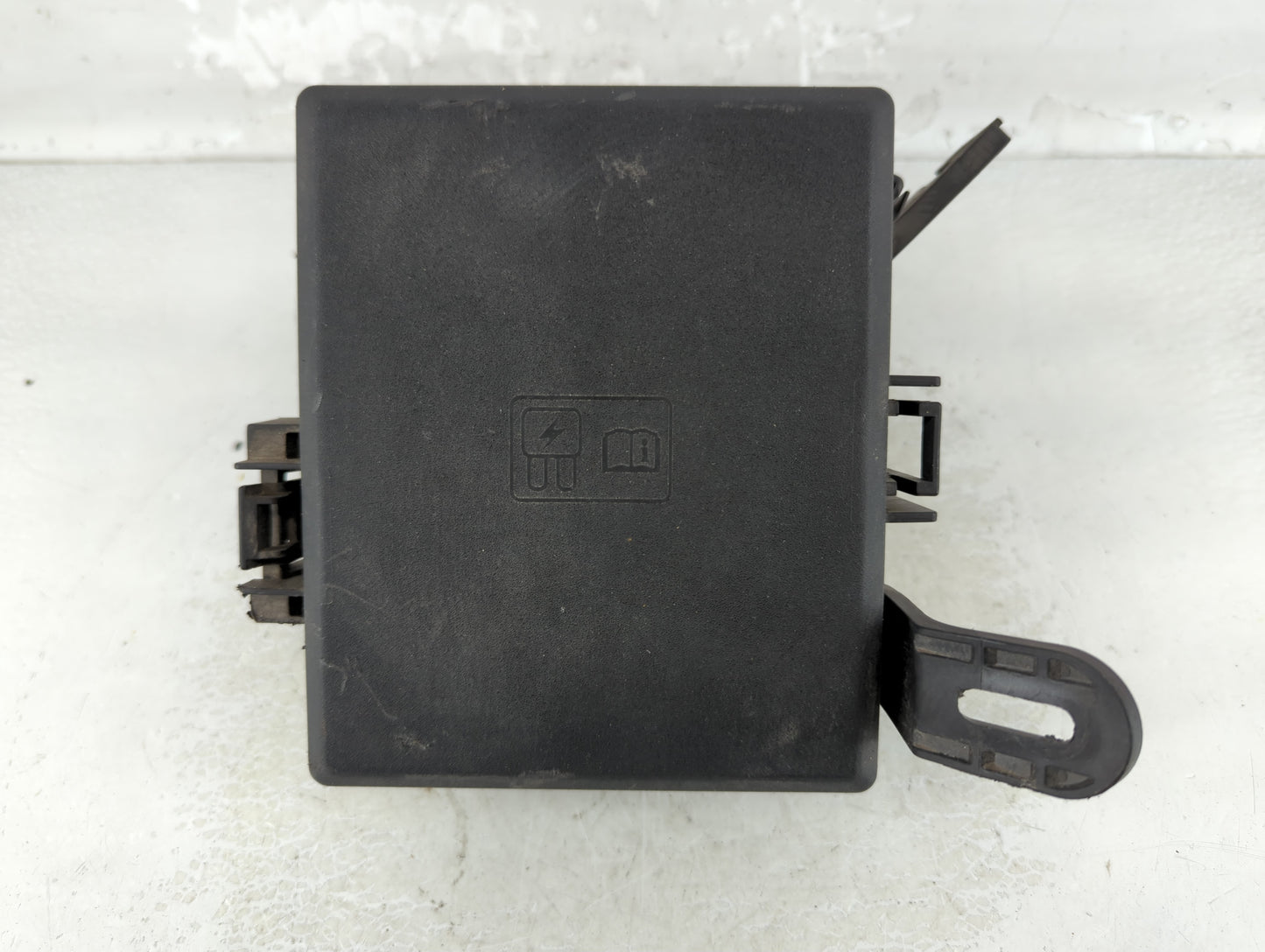 2021 Ford Ecosport Fusebox Fuse Box Panel Relay Module P/N:GN15-12A581-CJJ Fits OEM Used Auto Parts - Oemusedautoparts1.com