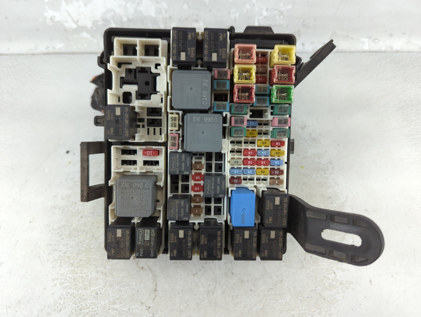 2021 Ford Ecosport Fusebox Fuse Box Panel Relay Module P/N:GN15-12A581-CJJ Fits OEM Used Auto Parts - Oemusedautoparts1.com