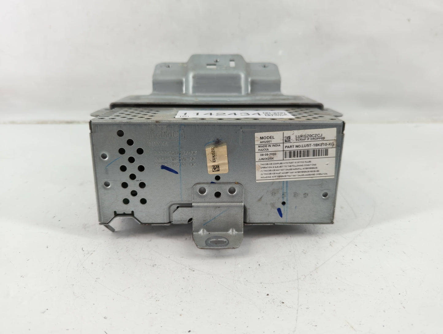 2021-2022 Ford Ecosport Radio AM FM Cd Player Receiver Replacement P/N:LU5T-18K810-KG Fits Fits 2021 2022 OEM Used Auto Part