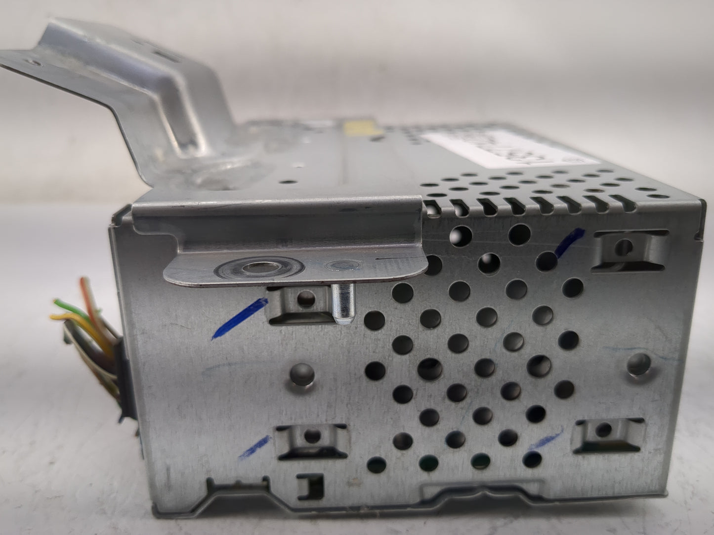 2018-2022 Ford Ecosport Radio AM FM Cd Player Receiver Replacement P/N:HN1T-18C815-FS LU5T-18K810-KG Fits OEM Used Auto Part