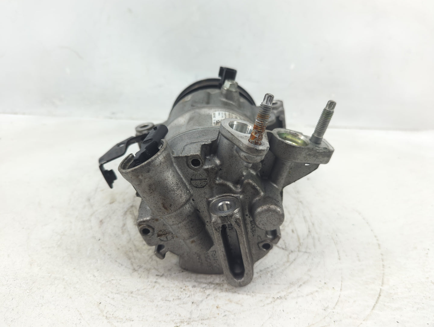 2018-2021 Ford Ecosport Air Conditioning A/c Ac Compressor Oem - Oemusedautoparts1.com
