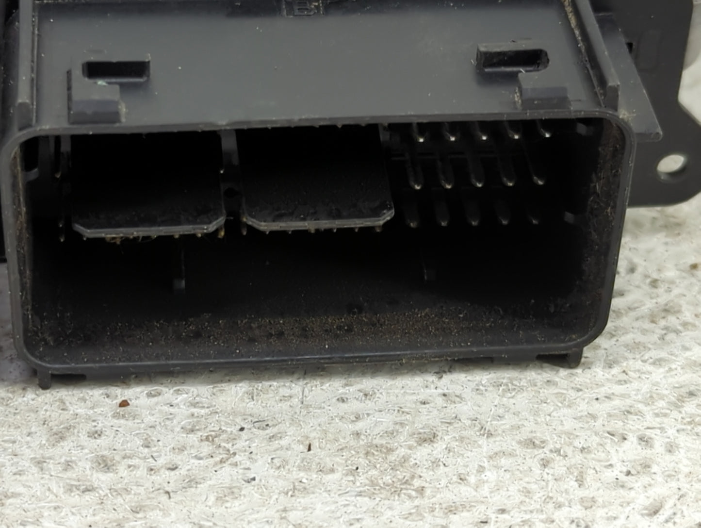 2018-2021 Ford Ecosport PCM Engine Control Computer ECU ECM PCU OEM P/N:JN15-12A650-BSB H6GA-12B684-ZA Fits OEM Used Auto Pa