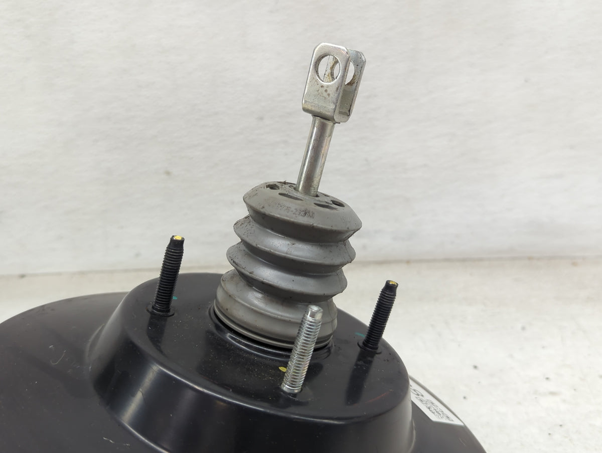 2018-2022 Ford Ecosport Power Brake Booster Oem 1450588 - Oemusedautoparts1.com