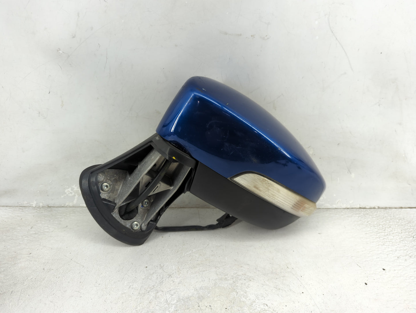 2018-2022 Ford Ecosport Driver Side View Mirror - Left Door Mirror OEM Used - Oemusedautoparts1.com