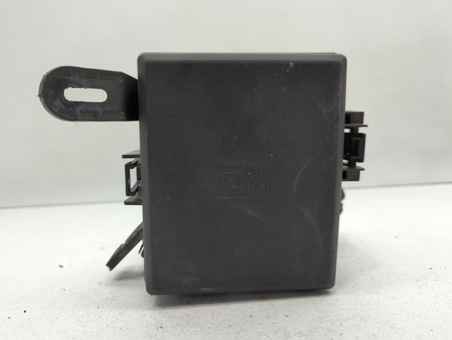 2021 Ford Ecosport Fusebox Fuse Box Panel Relay Module P/N:GN15-12A581-CJKTG Fits OEM Used Auto Parts - Oemusedautoparts1.co