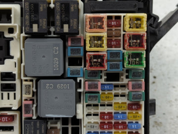 2021 Ford Ecosport Fusebox Fuse Box Panel Relay Module P/N:GN15-12A681-LZKTG Fits OEM Used Auto Parts