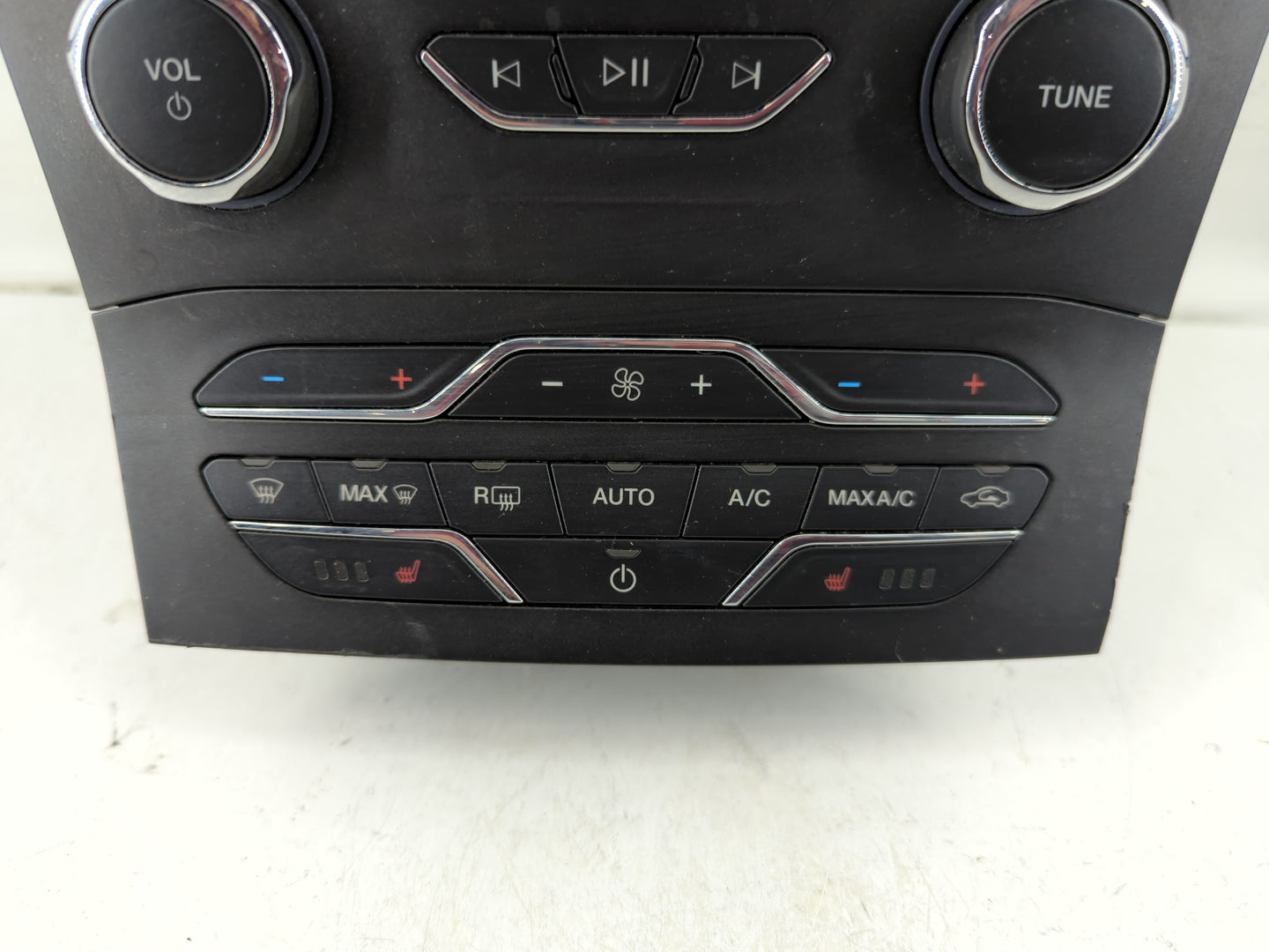 2021 Ford Edge Radio AM FM Cd Player Receiver Replacement P/N:LT4T-18E245-BB Fits OEM Used Auto Parts - Oemusedautoparts1.co