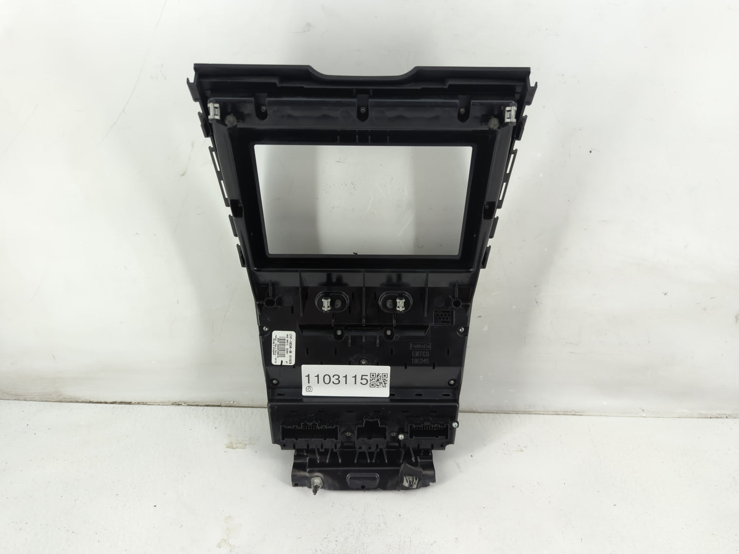 2021 Ford Edge Radio AM FM Cd Player Receiver Replacement P/N:LT4T-18E245-BB Fits OEM Used Auto Parts - Oemusedautoparts1.co