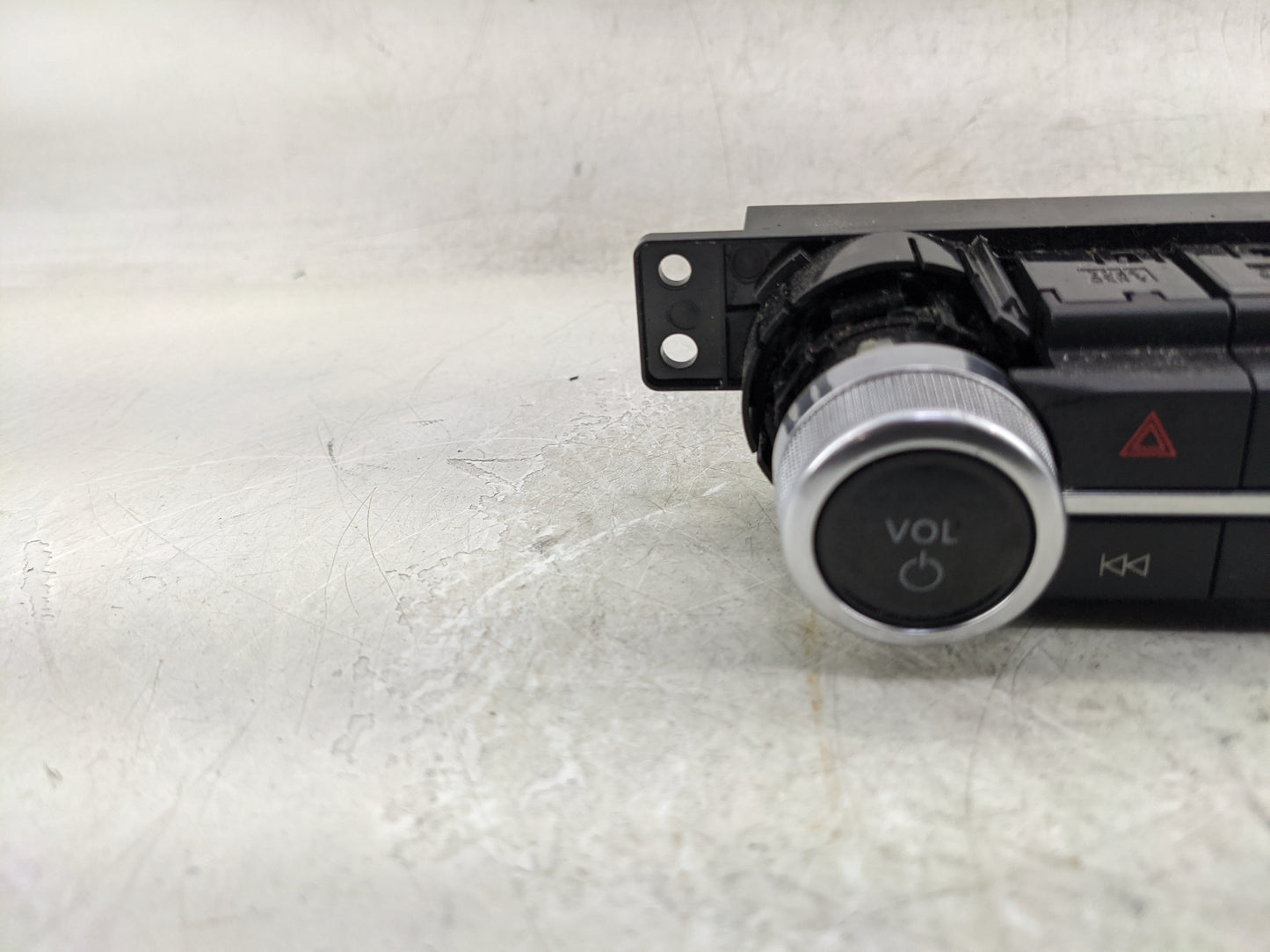 2021 Ford Edge Climate Control Module Temperature AC/Heater Replacement P/N:MT4T-18K811-ABW Fits OEM Used Auto Parts - Oemus
