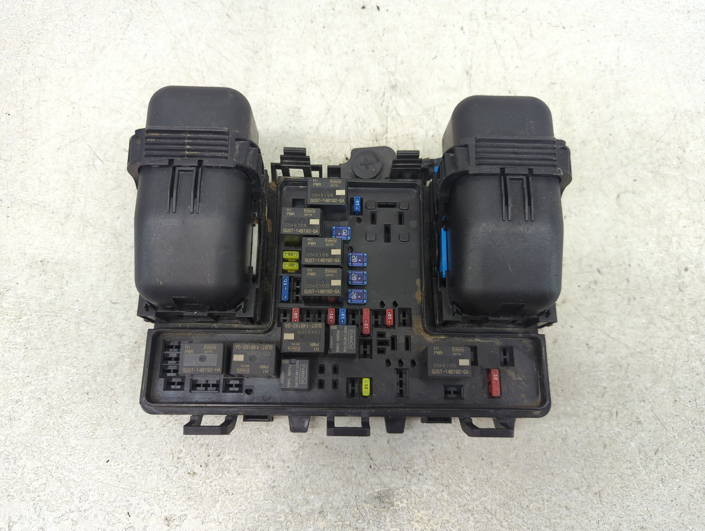2019-2020 Ford Edge Fusebox Fuse Box Panel Relay Module P/N:G2GT14A075AA Fits Fits 2019 2020 OEM Used Auto Parts - Oemusedau