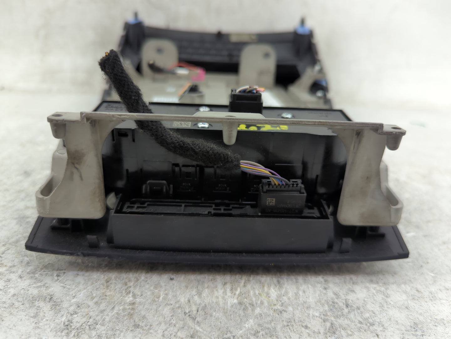 2021 Ford Edge Information Display Screen 1467874 - Oemusedautoparts1.com