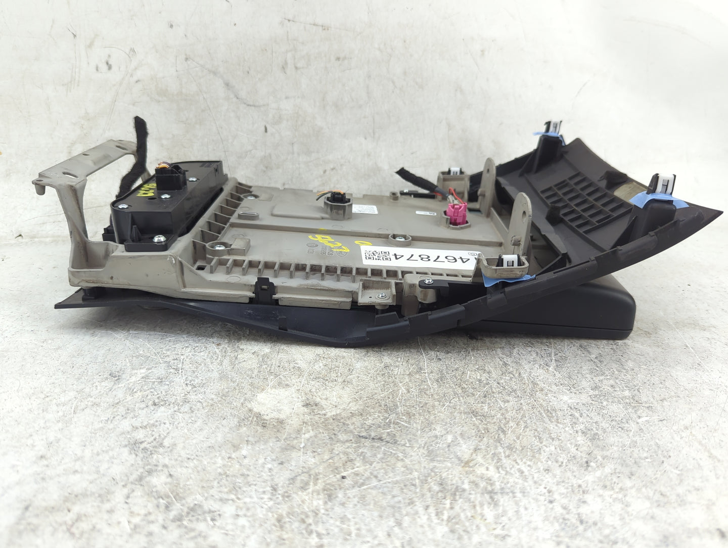 2021 Ford Edge Information Display Screen 1467874 - Oemusedautoparts1.com