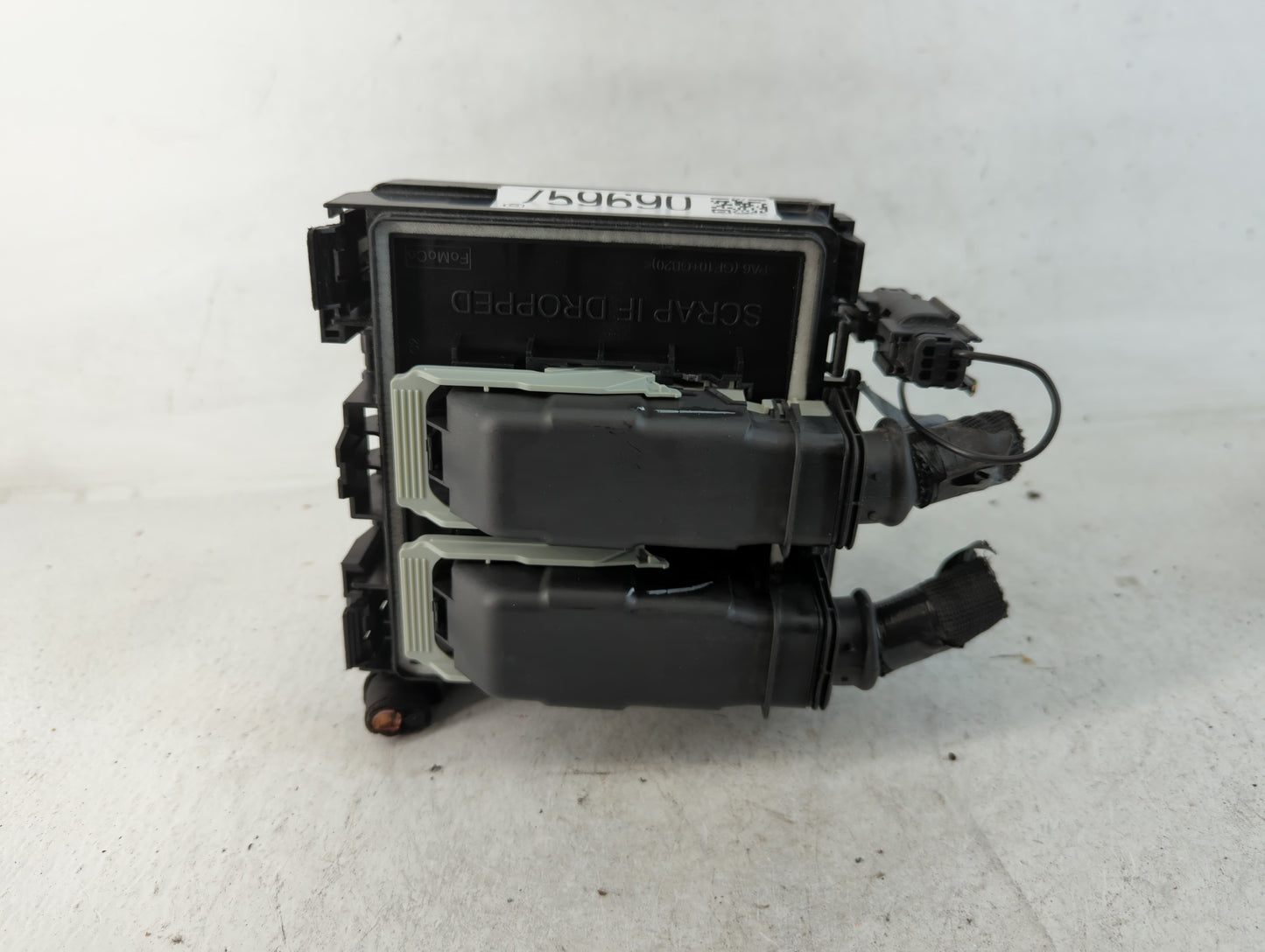 2019-2020 Ford Edge Fusebox Fuse Box Panel Relay Module P/N:G2GT14A075AA Fits Fits 2019 2020 OEM Used Auto Parts - Oemusedau