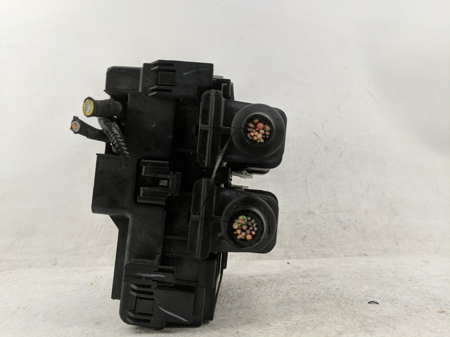 2021-2022 Ford Escape Fusebox Fuse Box Panel Relay Module P/N:JX6T-14A094-AE Fits Fits 2021 2022 OEM Used Auto Parts - Oemus