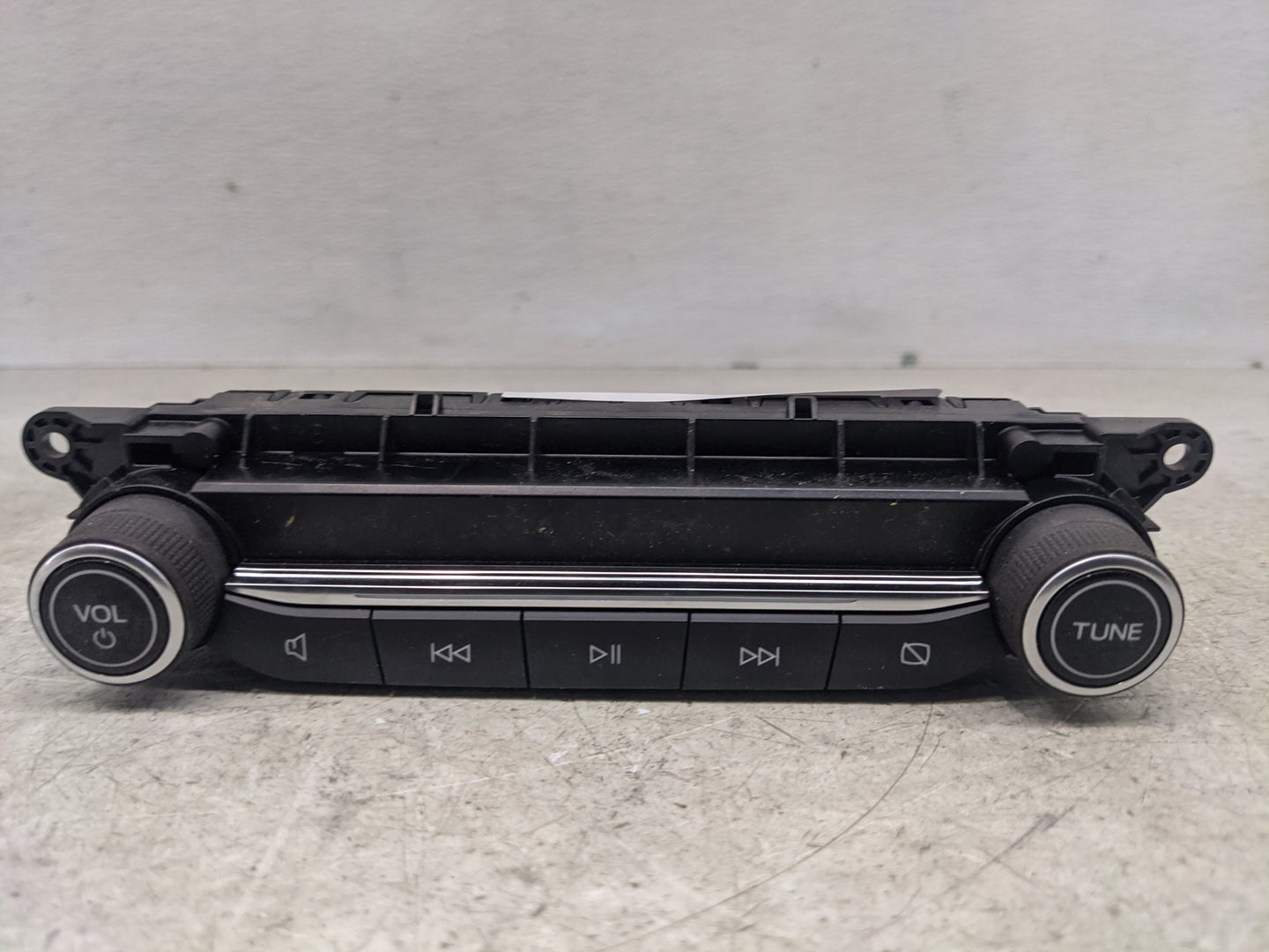 2021-2022 Ford Escape Radio Control Panel - Oemusedautoparts1.com