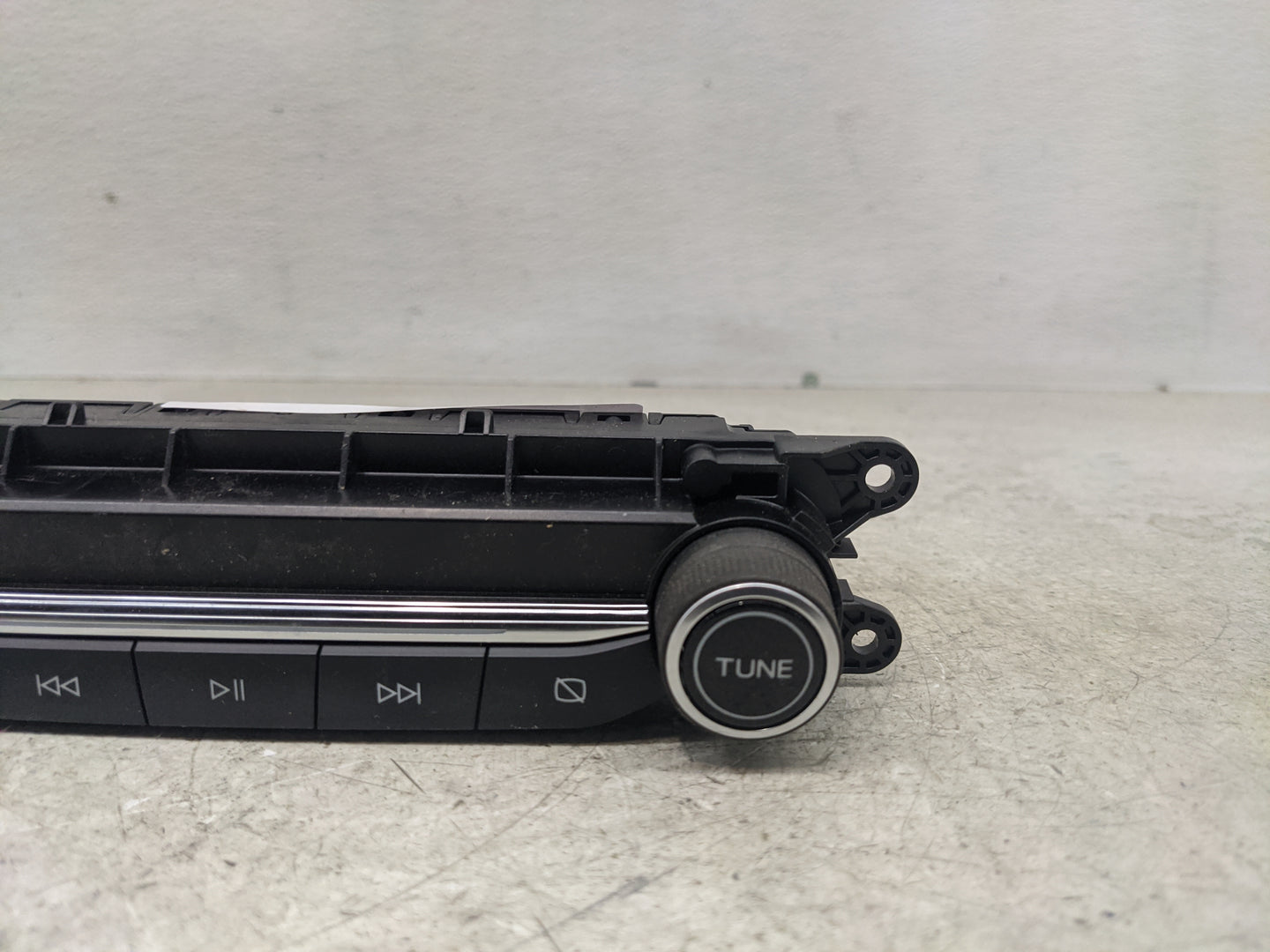 2021-2022 Ford Escape Radio Control Panel - Oemusedautoparts1.com