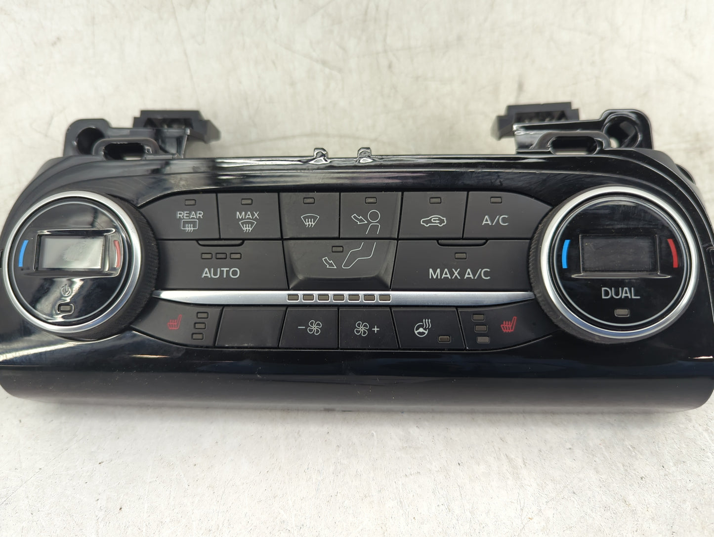 2020-2022 Ford Escape Climate Control Module Temperature AC/Heater Replacement P/N:LJ6T-18C612-GD Fits Fits 2020 2021 2022 O