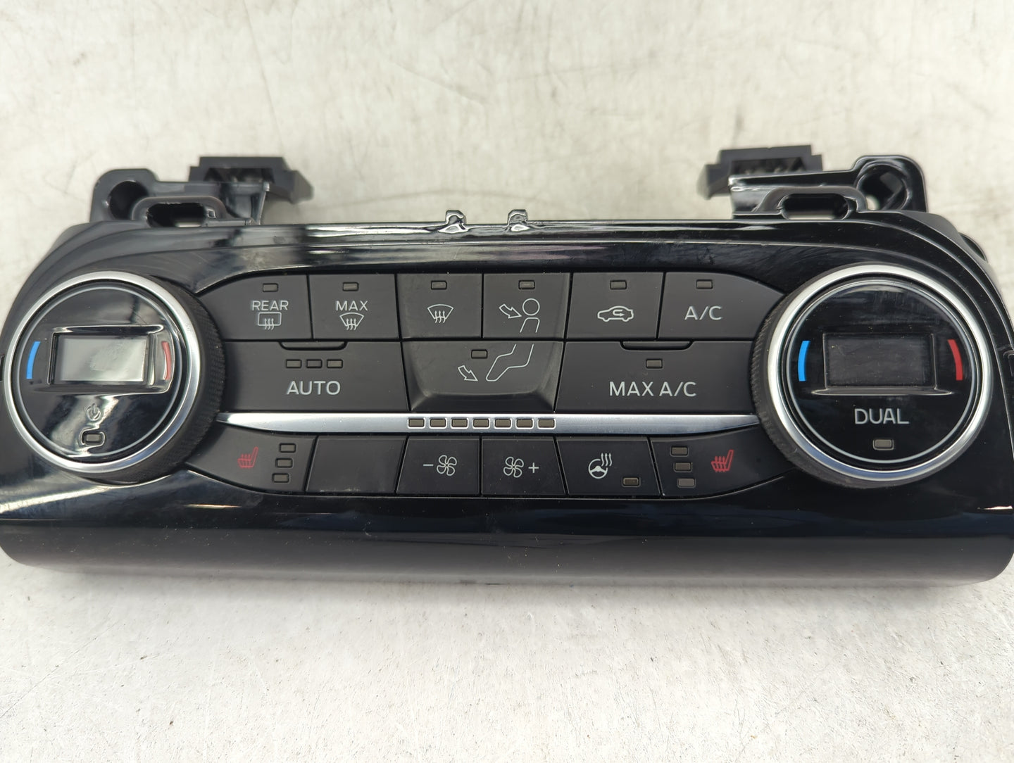 2020-2022 Ford Escape Climate Control Module Temperature AC/Heater Replacement P/N:LJ6T-18C612-GD Fits Fits 2020 2021 2022 O