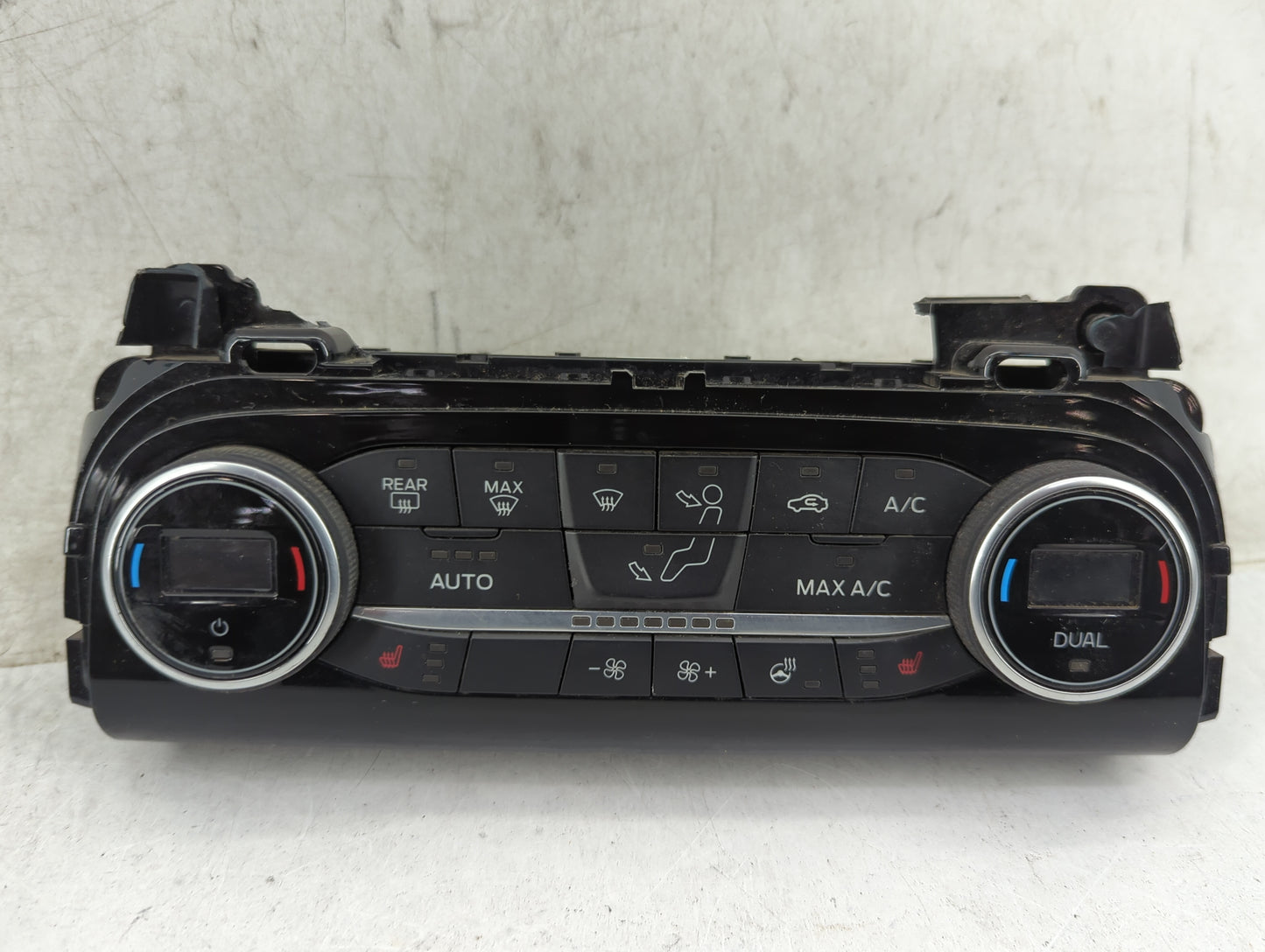 2020-2022 Ford Escape Climate Control Module Temperature AC/Heater Replacement P/N:LJ6T-18C612-GD Fits Fits 2020 2021 2022 O