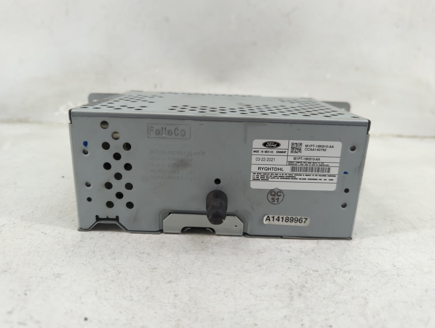 2021-2022 Ford Escape Radio AM FM Cd Player Receiver Replacement P/N:M1PT-18K810-AA CCAA140762 Fits Fits 2021 2022 OEM Used 