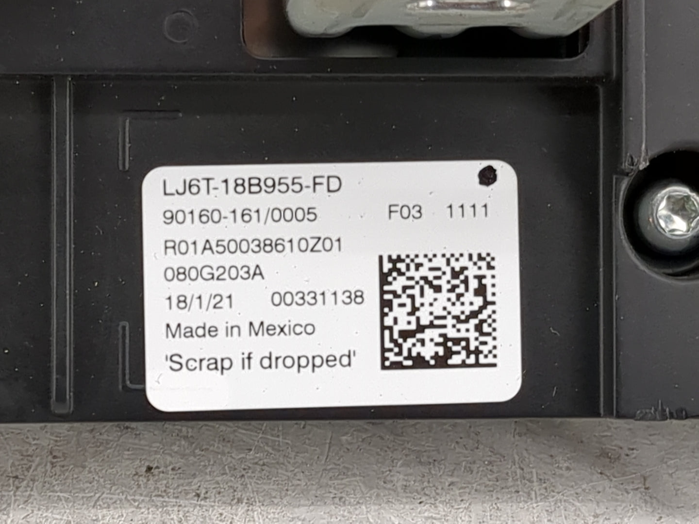 2021-2021 Ford Escape Information Display Screen - Oemusedautoparts1.com