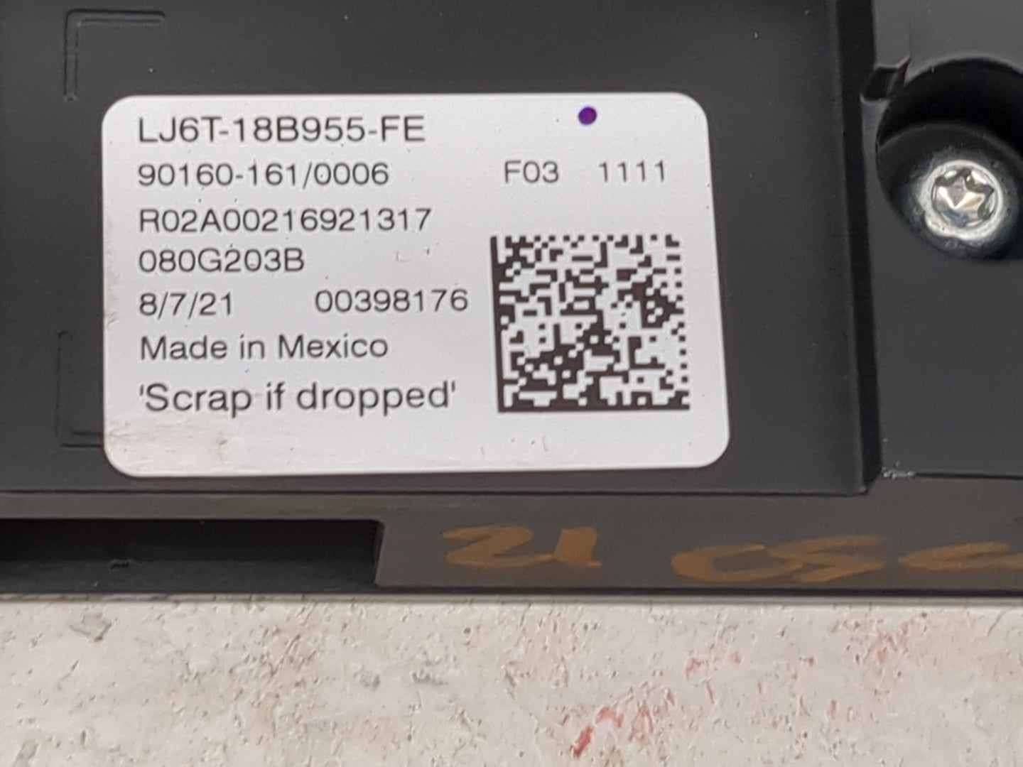 2021-2022 Ford Escape Information Display Screen 1471428 - Oemusedautoparts1.com