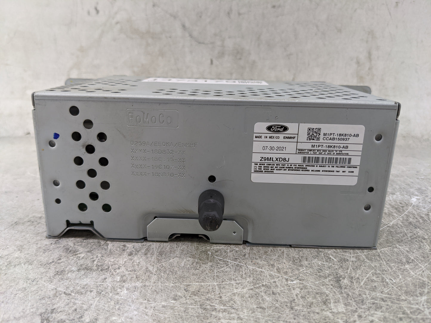 2021 Ford Escape Radio AM FM Cd Player Receiver Replacement P/N:M1PT-18K810-AB CCAB150937 Fits OEM Used Auto Parts - Oemused