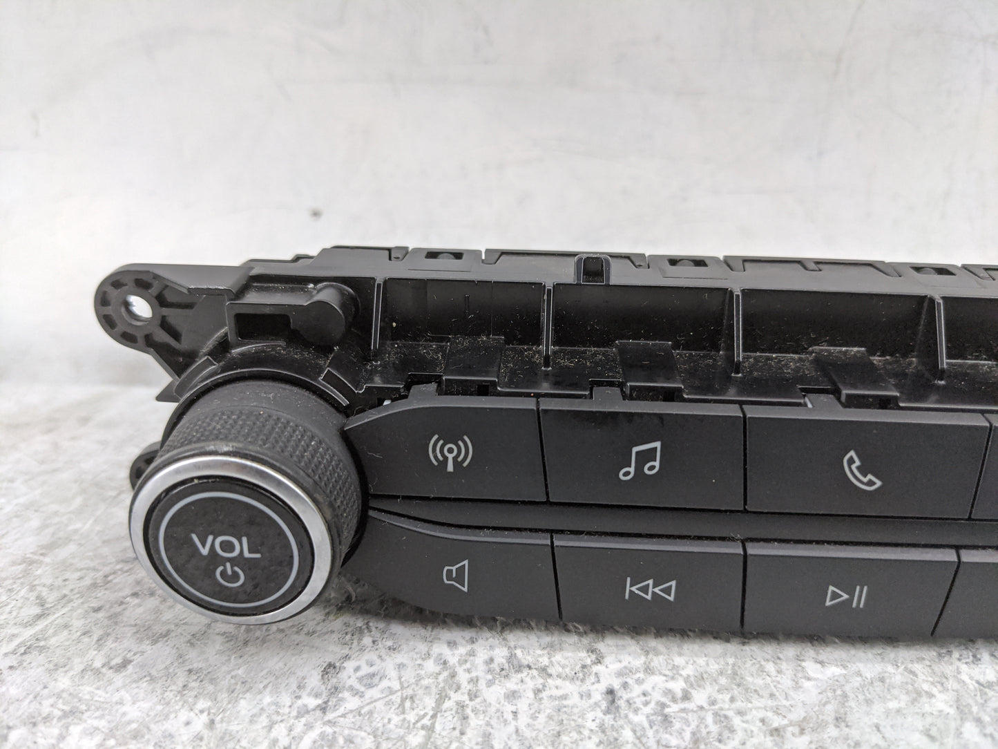 2020-2022 Ford Escape Radio Control Panel 1478326 - Oemusedautoparts1.com