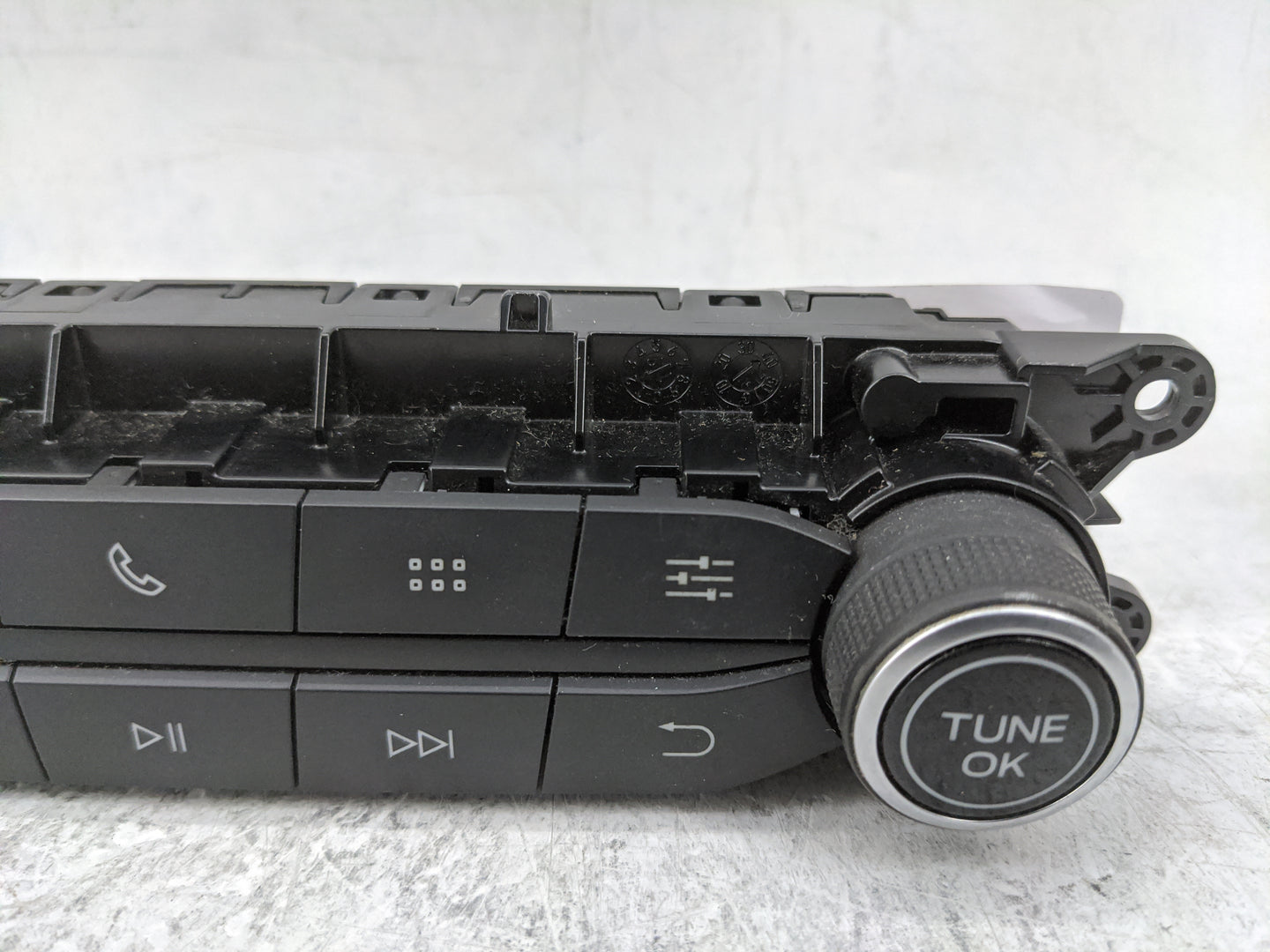 2020-2022 Ford Escape Radio Control Panel 1478326 - Oemusedautoparts1.com