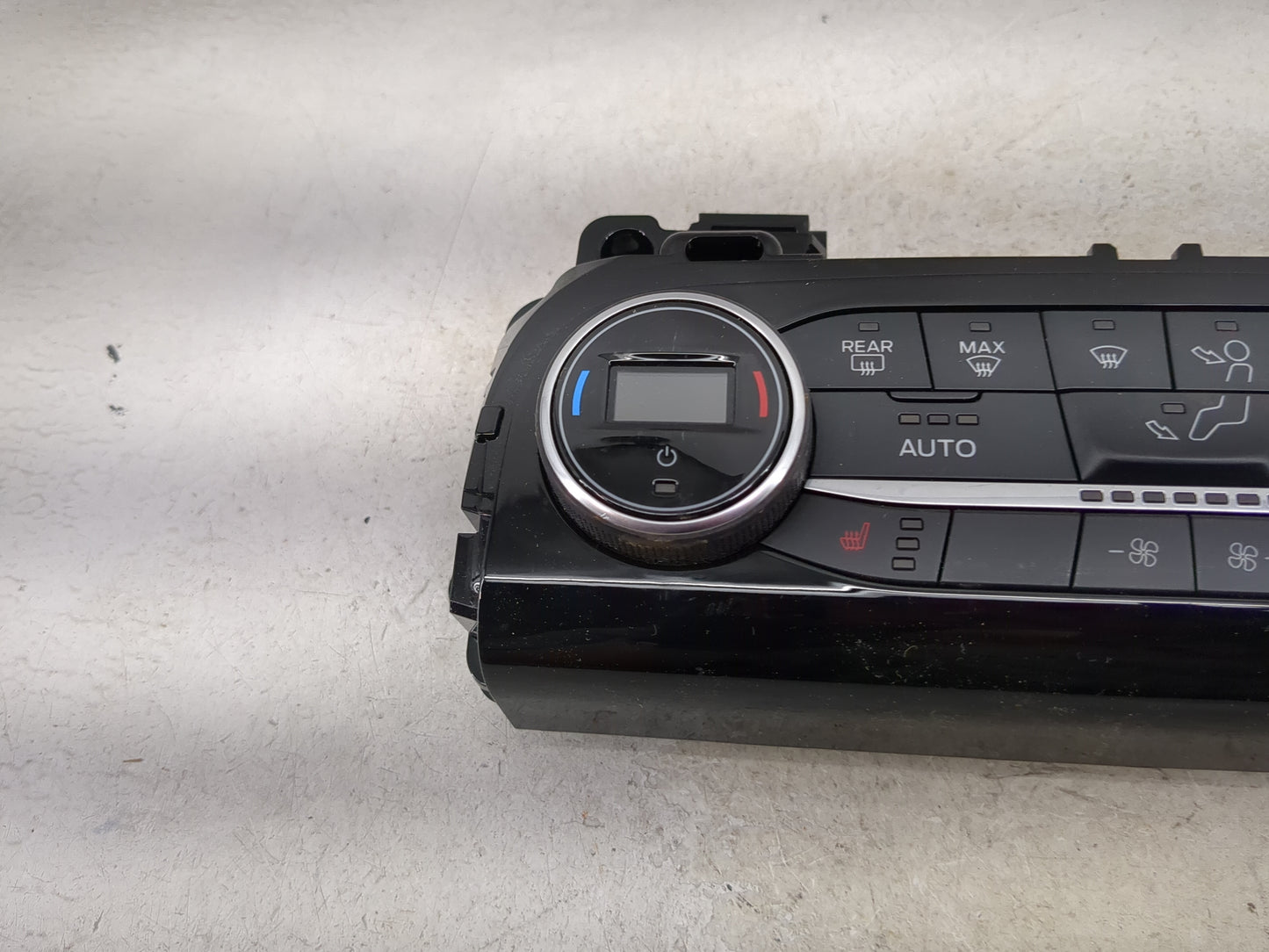 2020-2022 Ford Escape Climate Control Module Temperature AC/Heater Replacement P/N:LJ6T-18C612-GD Fits Fits 2020 2021 2022 O