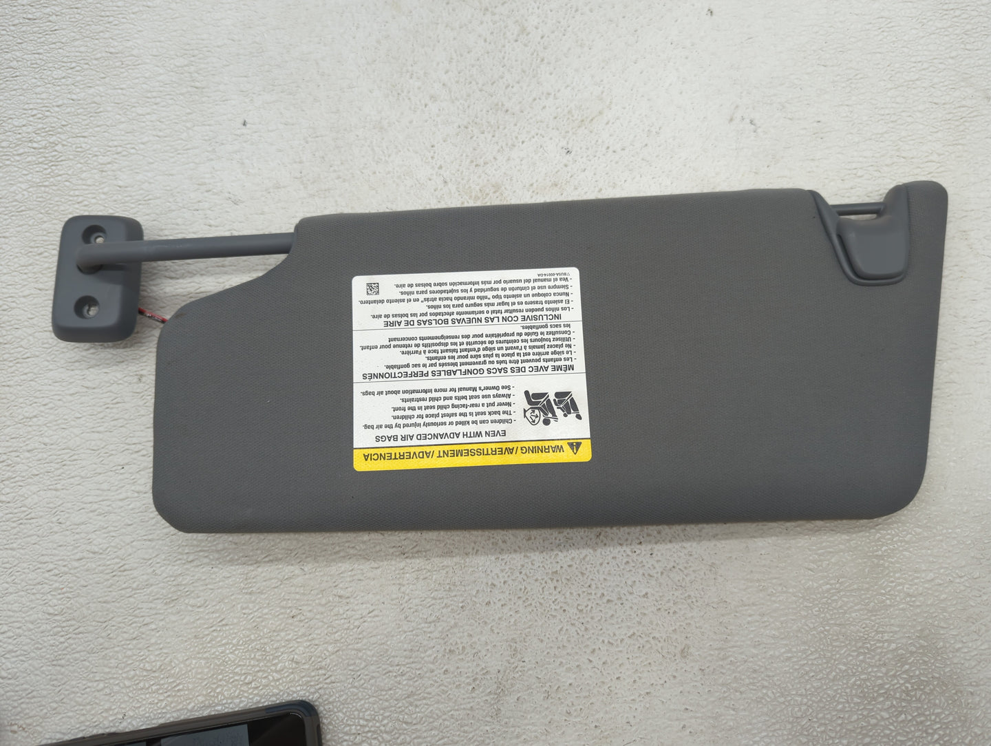 2020 Ford Escape Sun Visor Shade Replacement Passenger Right Mirror Fits OEM Used Auto Parts - Oemusedautoparts1.com