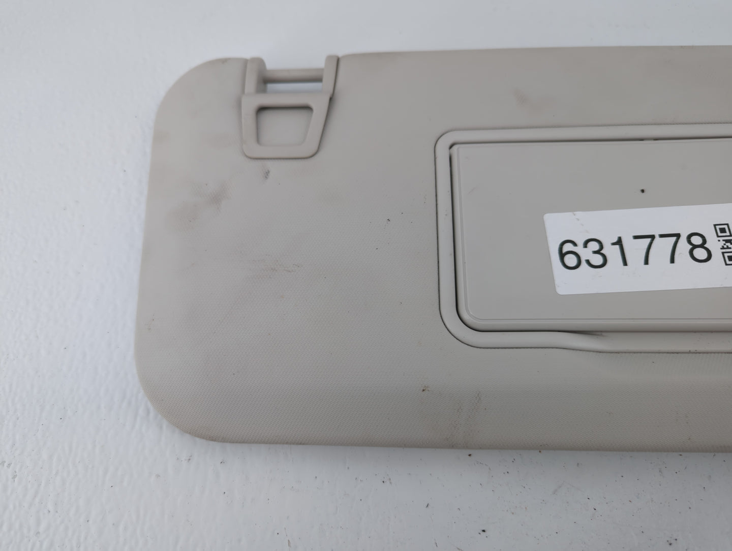 2021-2022 Ford Escape Sun Visor Shade Replacement Passenger Right Mirror Fits Fits 2021 2022 OEM Used Auto Parts - Oemusedau