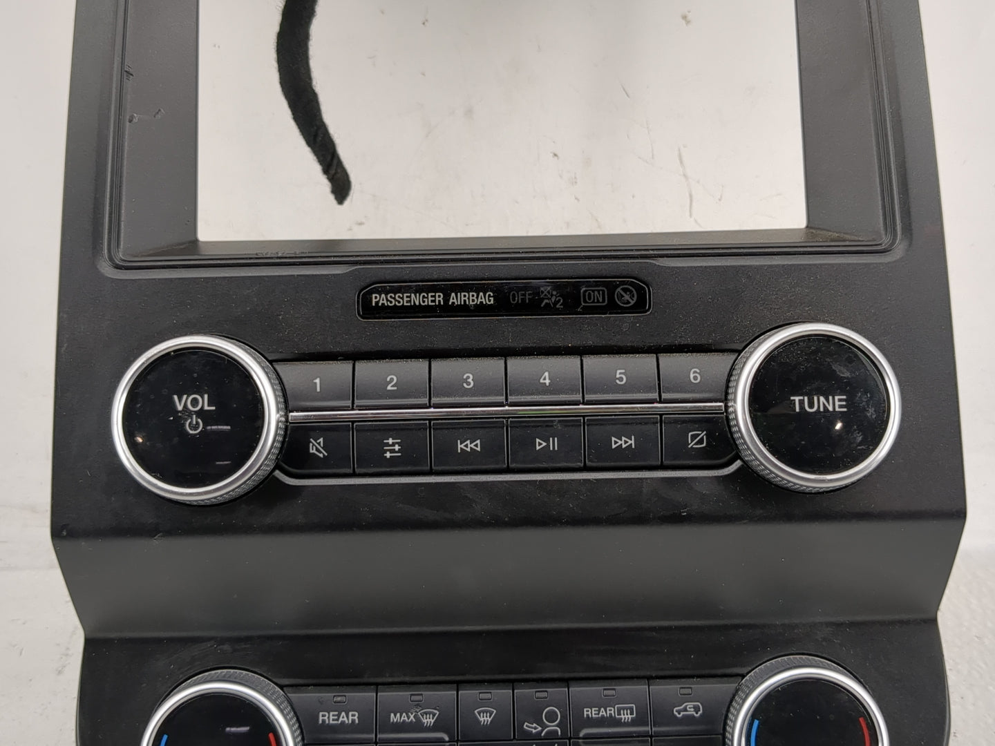 2020-2021 Ford Expedition Radio Control Panel 1257516 - Oemusedautoparts1.com