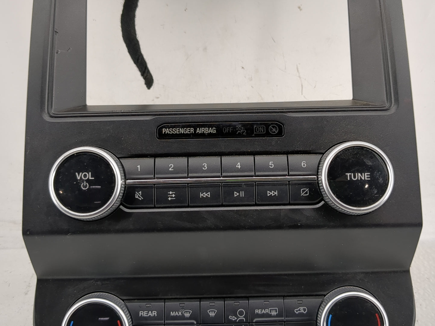 2020-2021 Ford Expedition Radio Control Panel 1257516 - Oemusedautoparts1.com