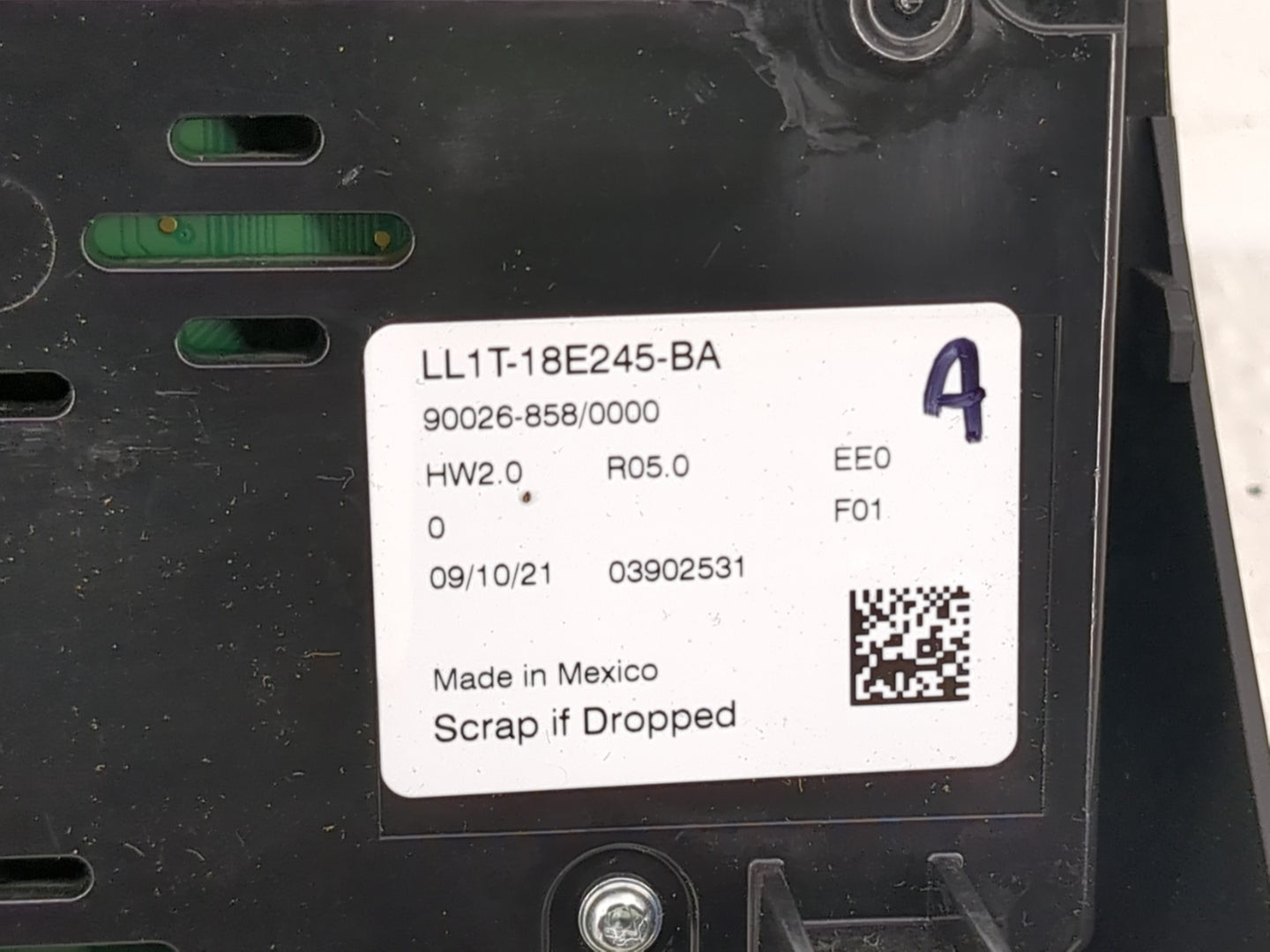 2020-2021 Ford Expedition Radio Control Panel 1257516 - Oemusedautoparts1.com