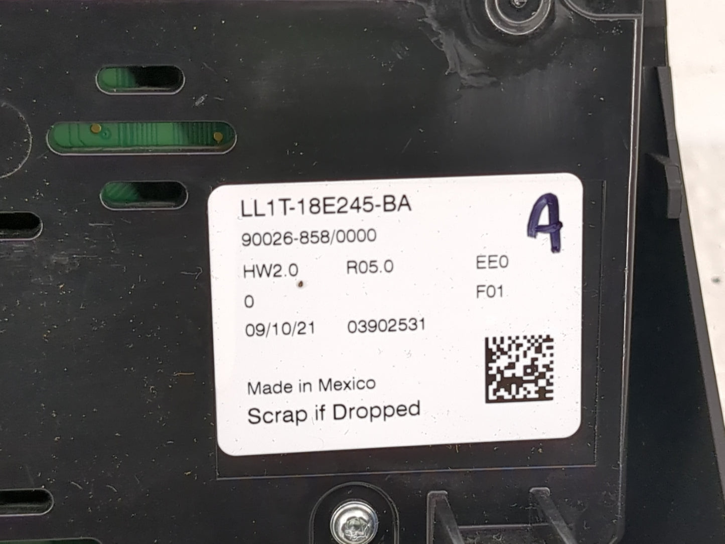 2020-2021 Ford Expedition Radio Control Panel 1257516 - Oemusedautoparts1.com